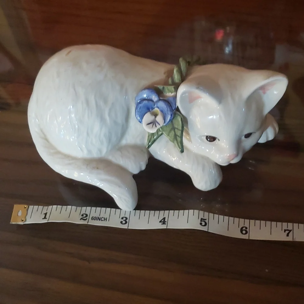Vintage set of 3 white Kitten Cats home decor - Picture 16 of 16